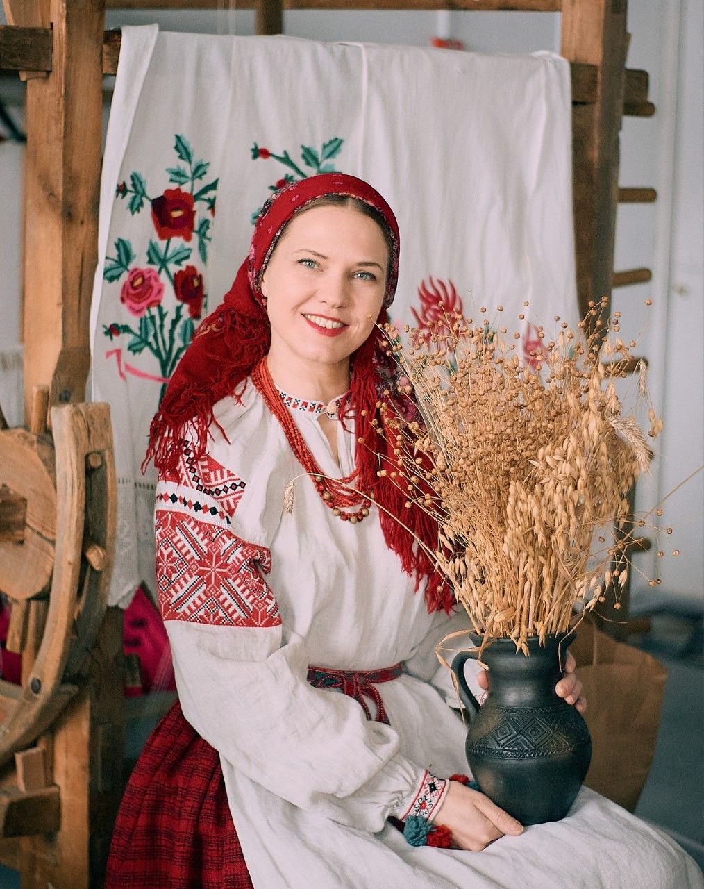 Women in Slavic costumes in Algiers